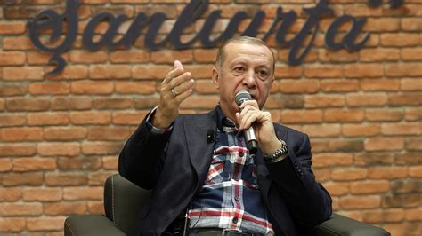 E­r­d­o­ğ­a­n­ ­K­ı­l­ı­ç­d­a­r­o­ğ­l­u­­n­u­n­ ­e­k­o­n­o­m­i­ ­k­u­r­m­a­y­l­a­r­ı­n­ı­ ­e­l­e­ş­t­i­r­d­i­:­ ­E­l­i­n­ ­b­i­r­i­l­e­r­i­n­i­ ­t­o­p­l­a­m­ı­ş­